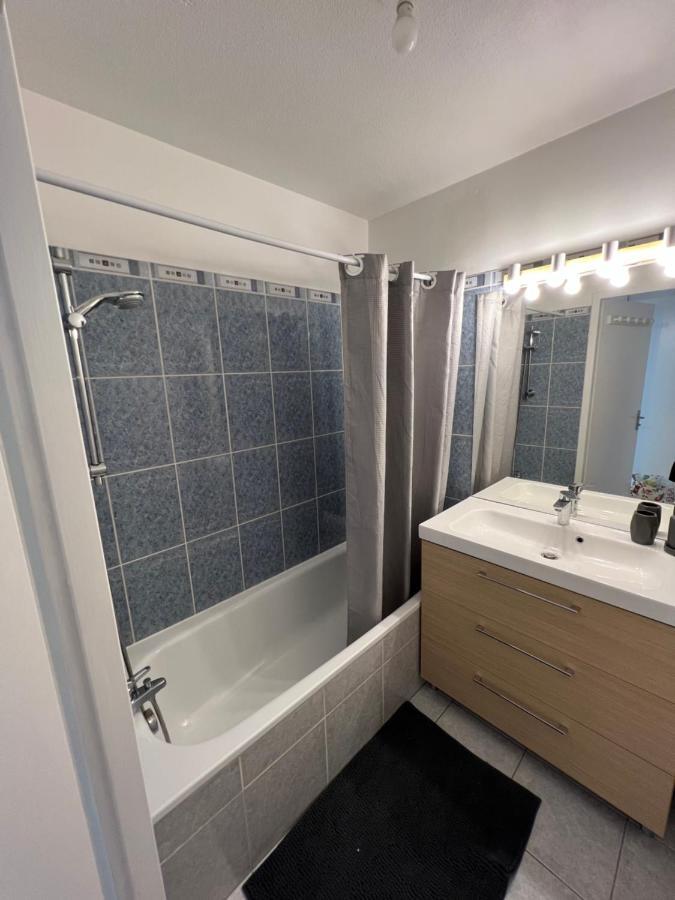 Appartement Entre Lacs, Montagnes Et Stations De Ski Бонвил Екстериор снимка